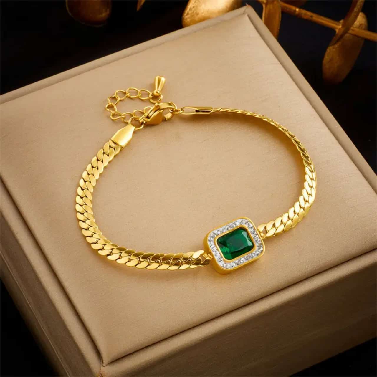 Emerald Stone Bracelet