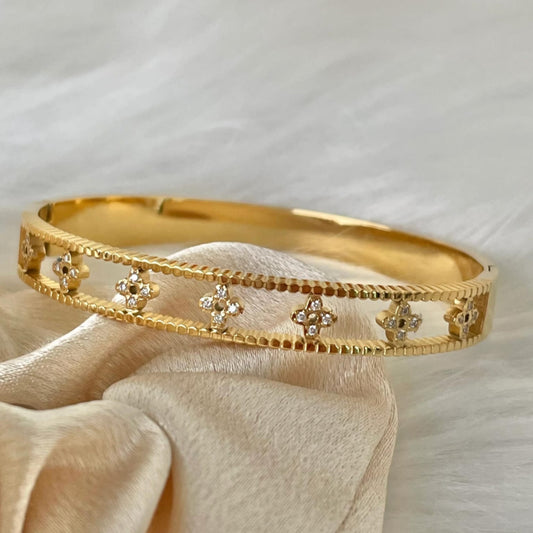 Star Bangle