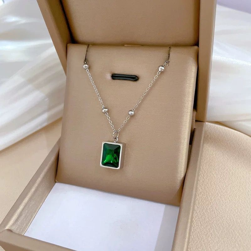Emerald Pendant